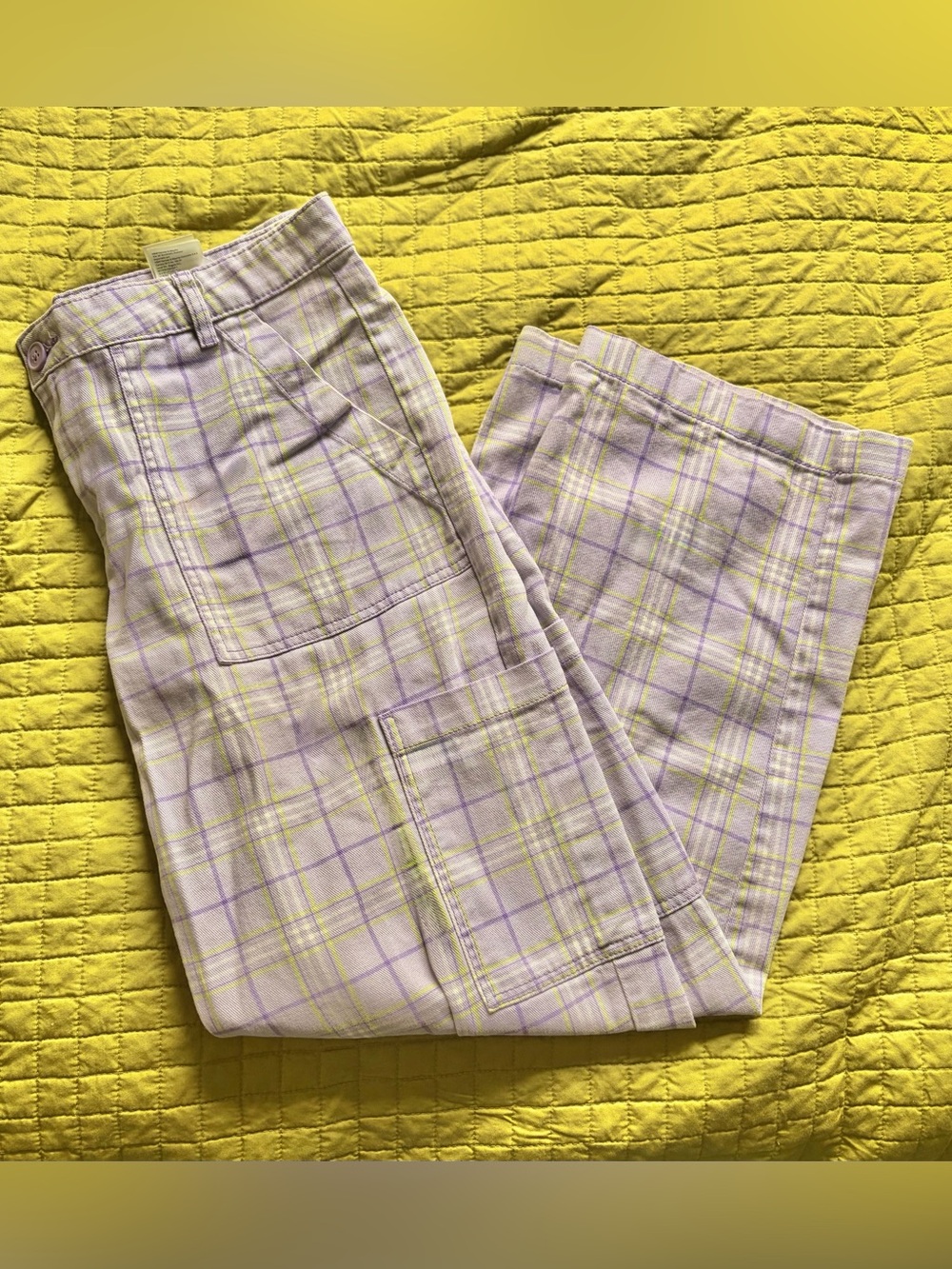 BNWOT 100% Cotton Lavender Purple Plaid Mid Rise Cargo Pants with Green Accents